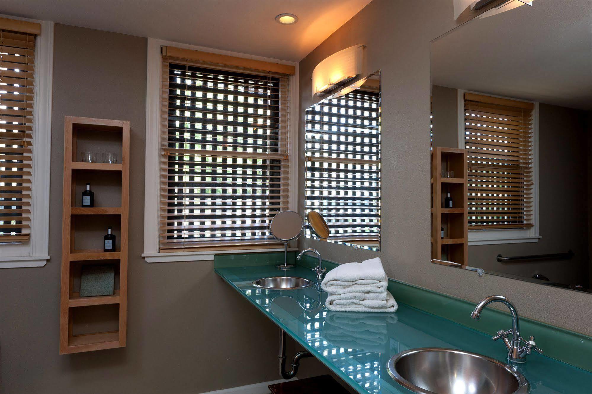 Hotel Gaige House 4*
